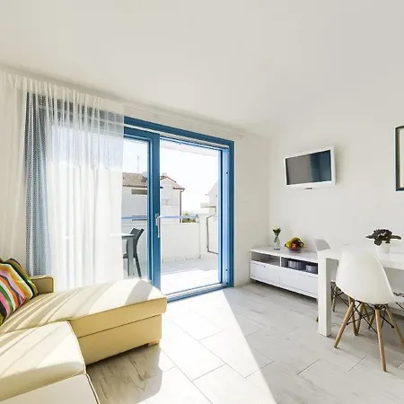 Pina.5 * Vodice