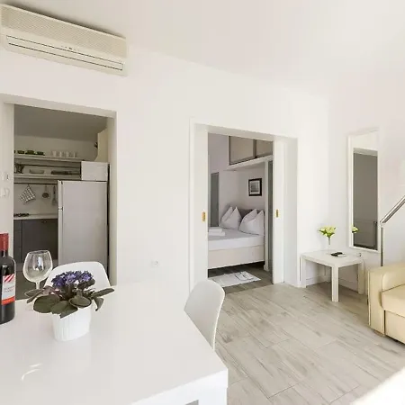 Apartment Pina.5 *